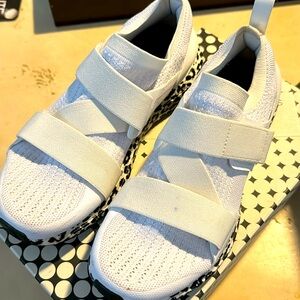 Limited edition as seen on Oprah Stella McCartney Ultraboost